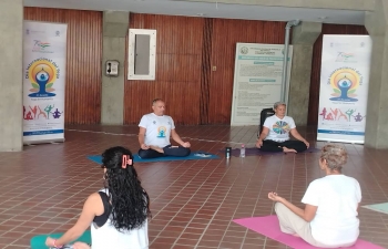 El evento preliminar del Dia Internacional del Yoga,2024 fue organizado por la Embajada de la India en Caracas en la Universidad Central de Venezuela (UCV) en Caracas. Asistieron entusiastas del Yoga de todas las edades.
